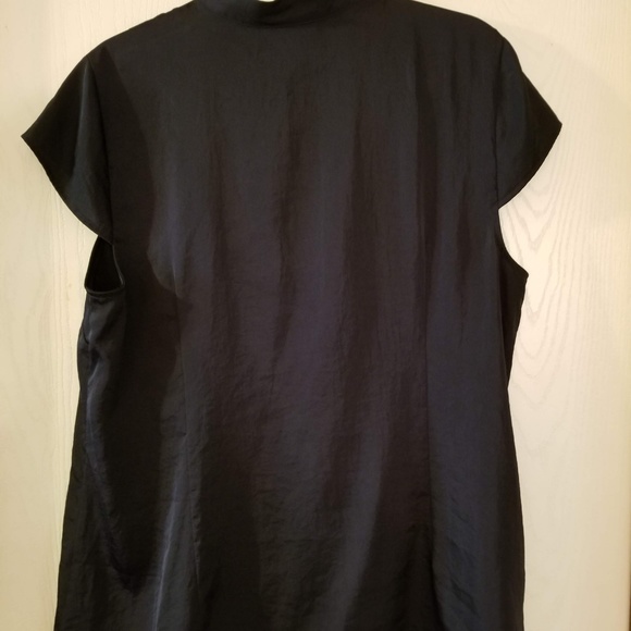 LOFT Ruffled Blouse - Picture 3 of 4